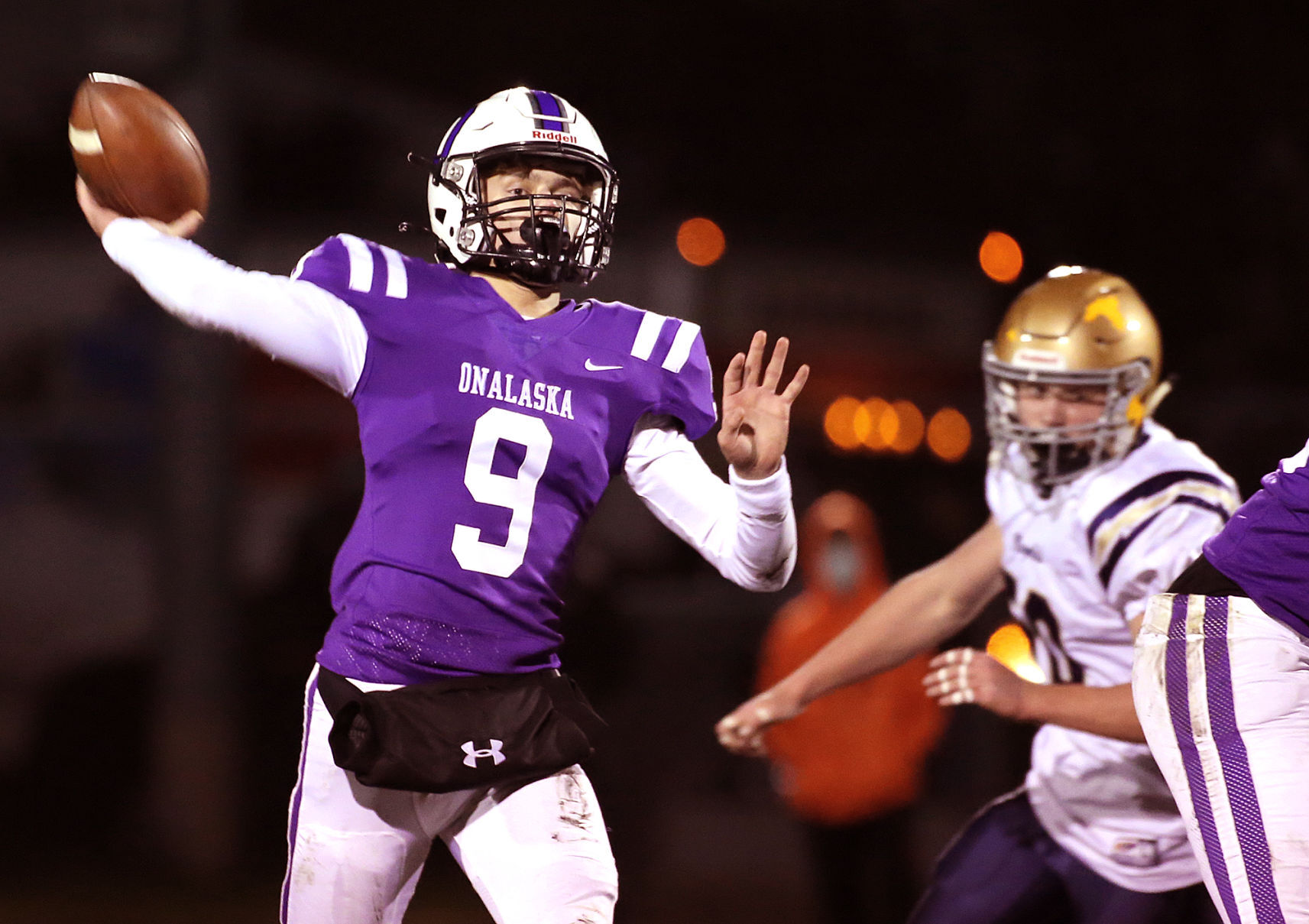 October 30: Aquinas vs Onalaska